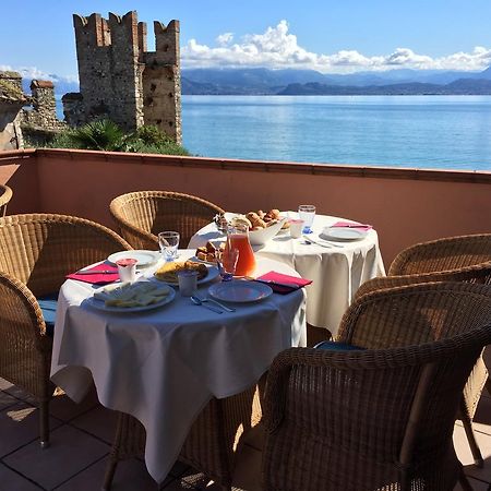 Hotel Degli Oleandri Sirmione Exterior foto