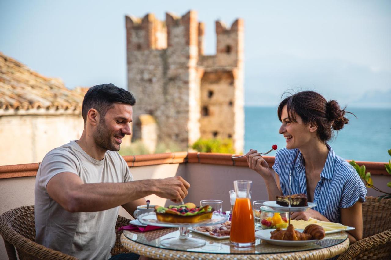 Hotel Degli Oleandri Sirmione Exterior foto